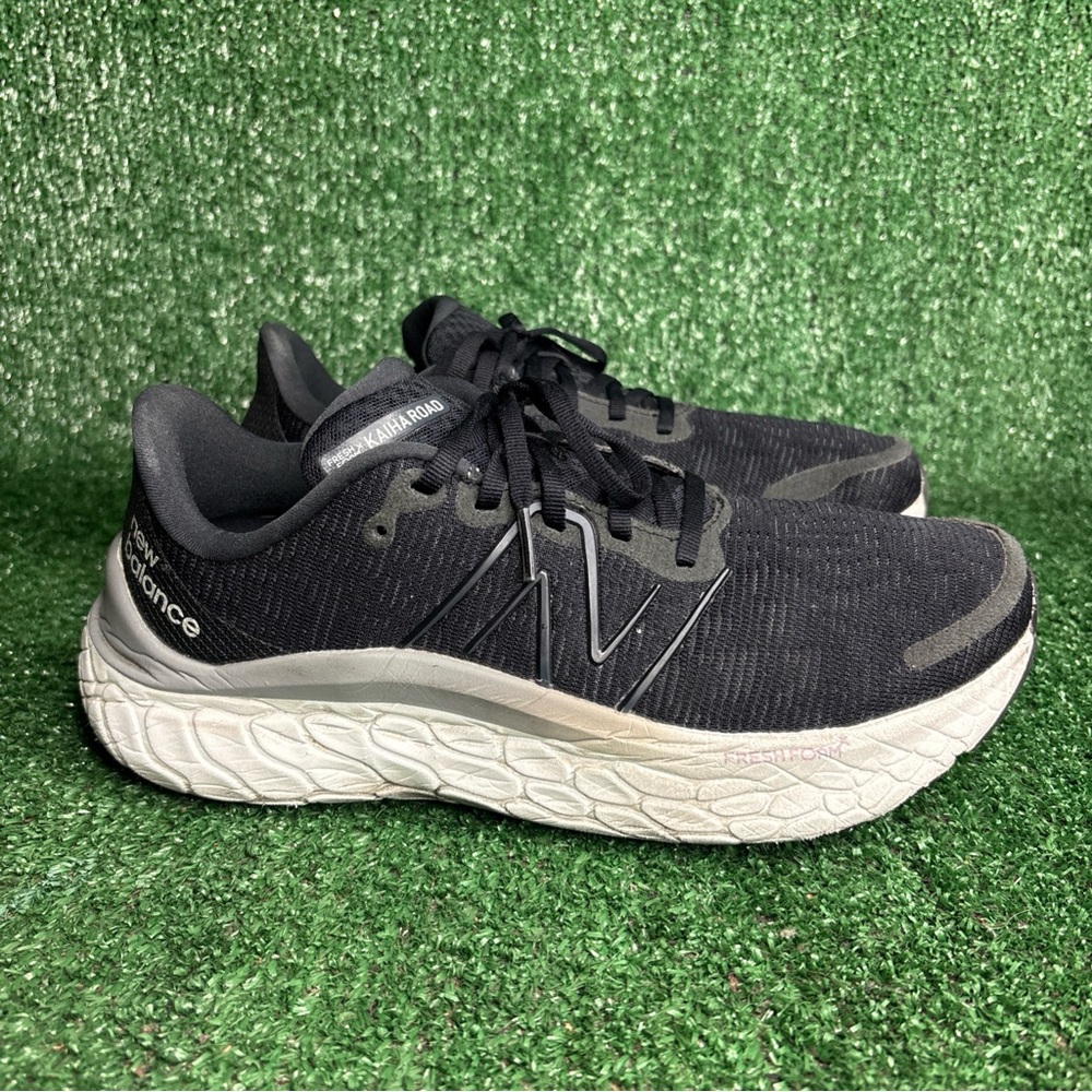 New Balance Black and White Sneakers